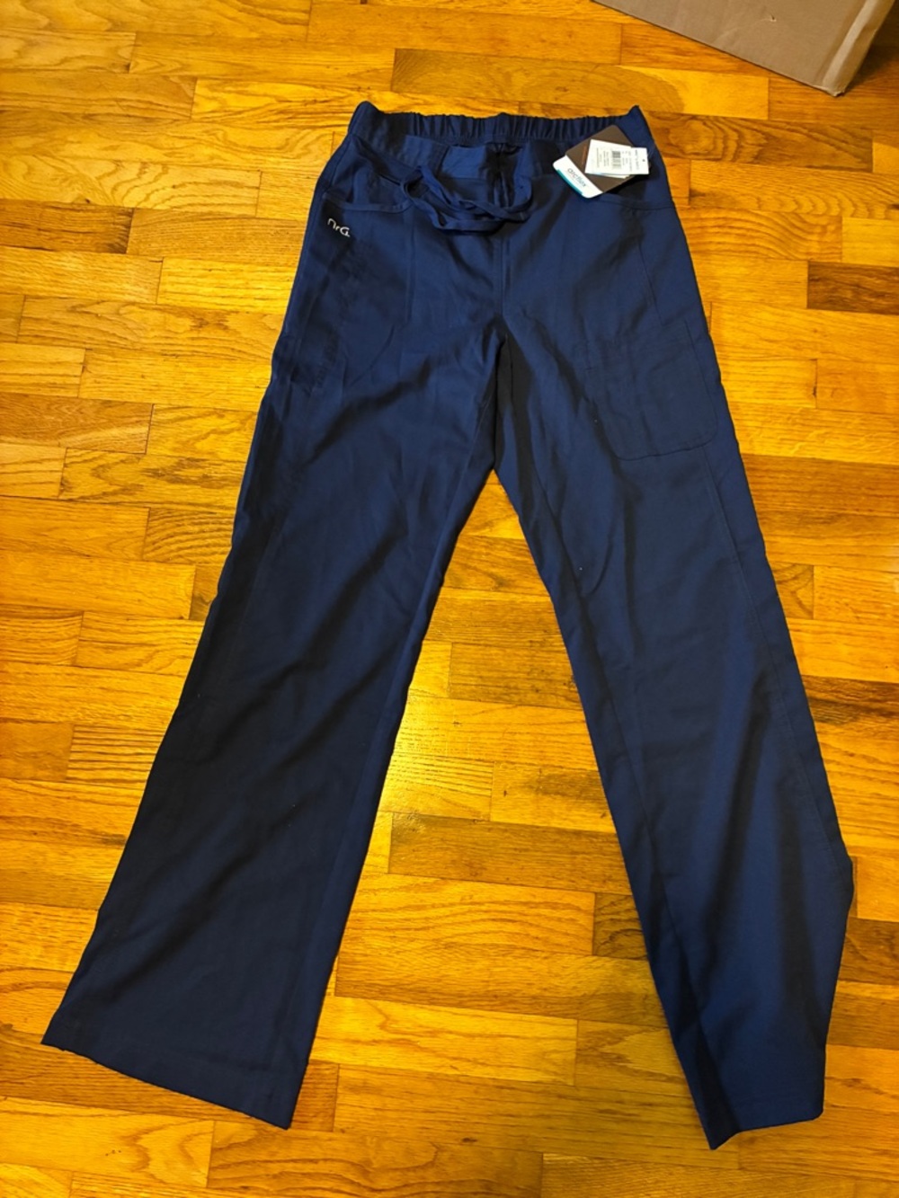 NWT NWOT Grey’s Anatomy scrub set, XS - Picture 11 of 12